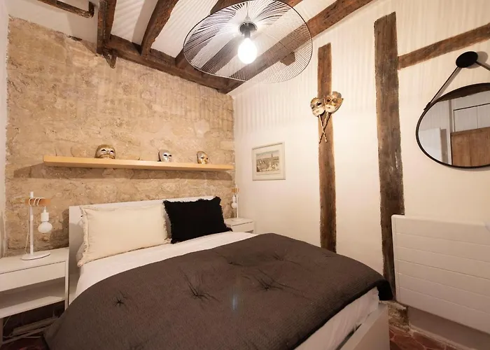 Location Maison Vacances Pierre À Feu