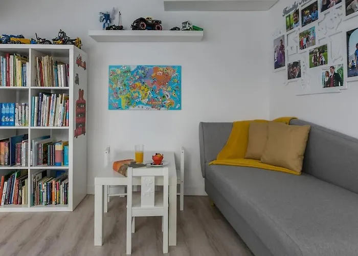 Unique Spacious House In Paris